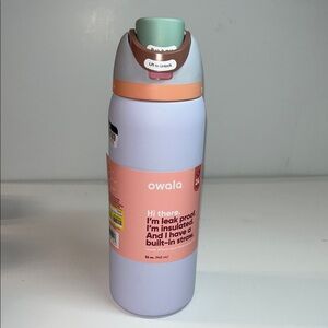 New! Owala 32 oz FreeSip Spout Insulated Water Bottle